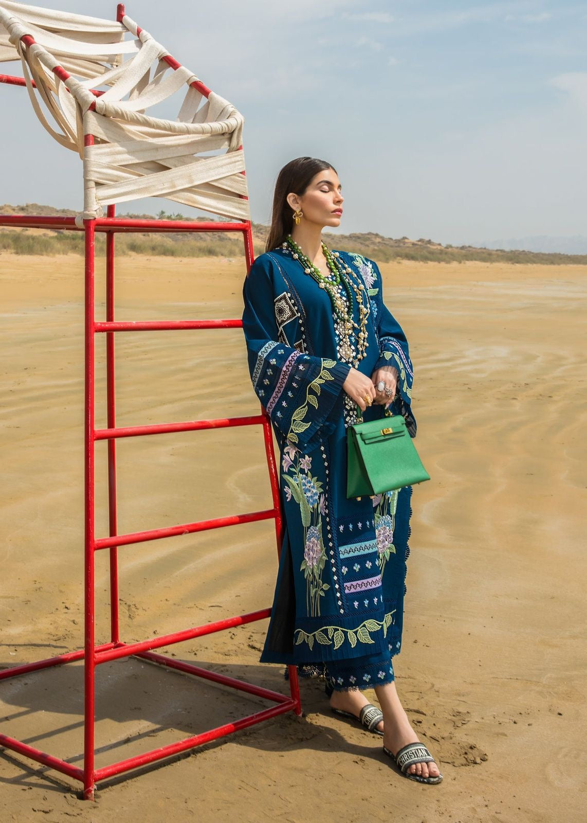 CRIMSON UNSTITCHED LUXURY DHANAK EMBROIDERED 3PC WITH PASHMINA WOOL SHAWL