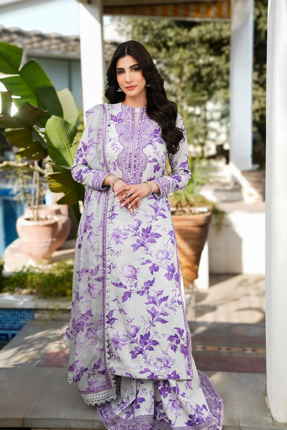 Aneela Luxury Lawn summer 3pc With Soft Chiffon Dupatta