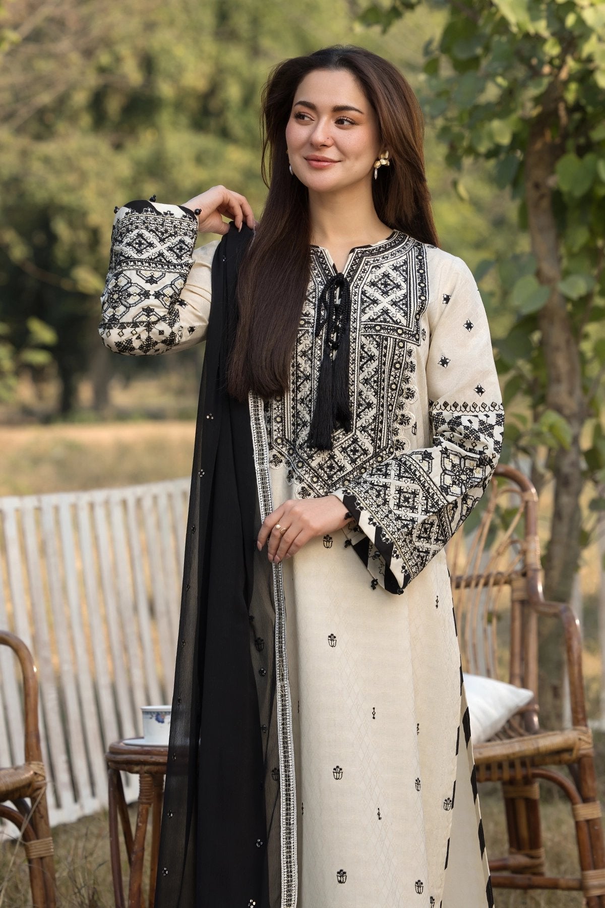 Zara Shah Jahan - 3PC Unstitched Dhanak Embroidered Shirt with Embroidered Dhanak Shawl and Plain Trouser