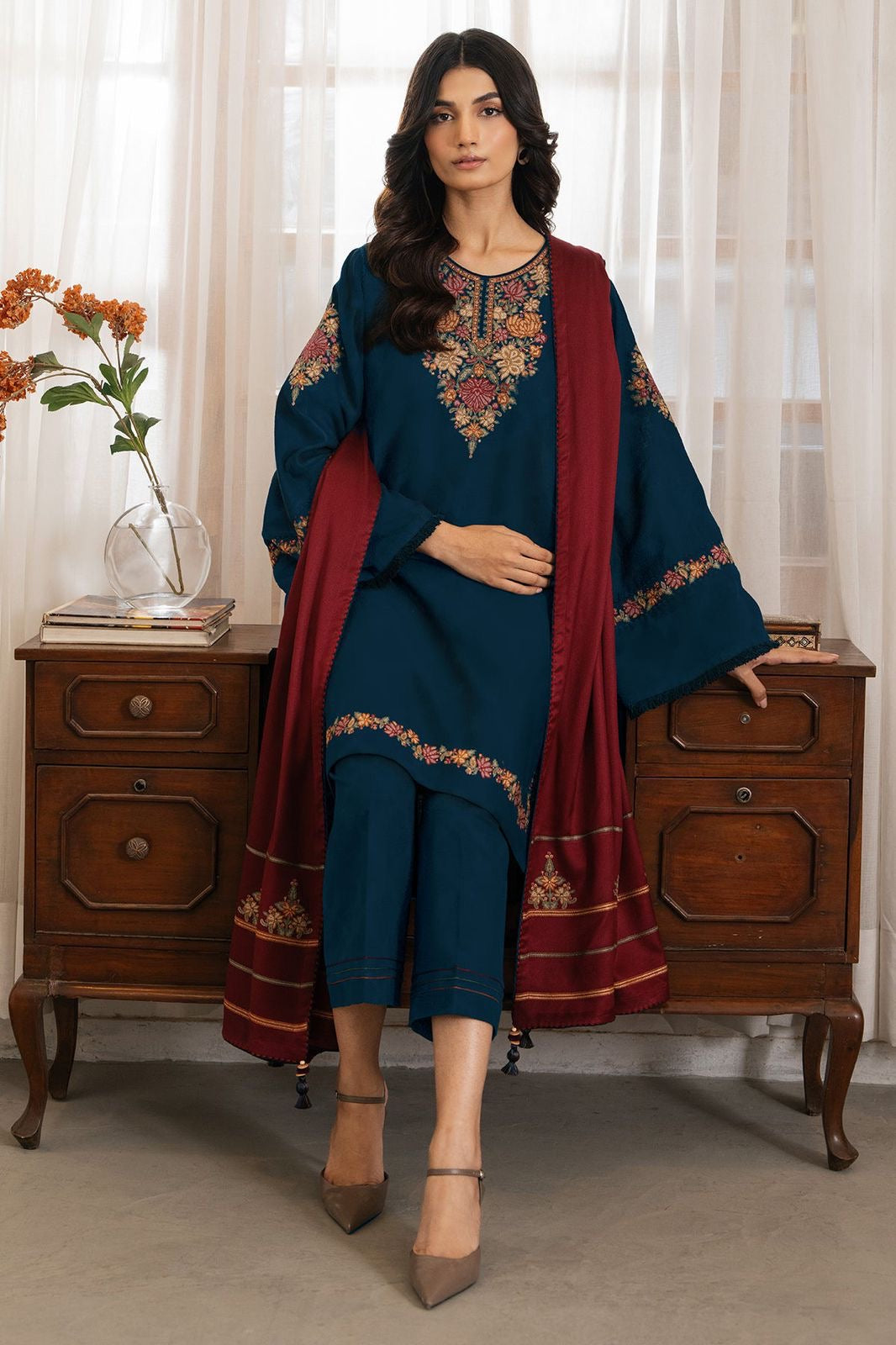 JAZMIN WINTER DHANAK UNSTITCHED 3PC WITH EMBROIDERED DHANAK SHAWL