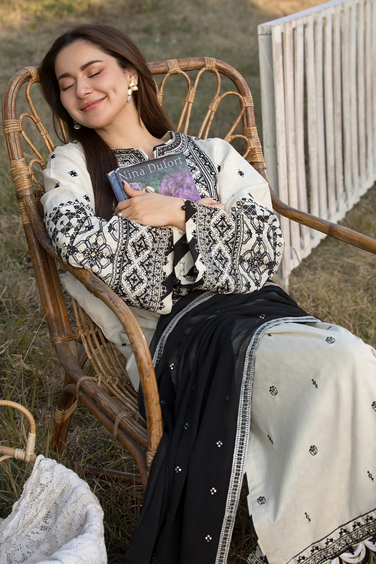 Zara Shah Jahan - 3PC Unstitched Dhanak Embroidered Shirt with Embroidered Dhanak Shawl and Plain Trouser