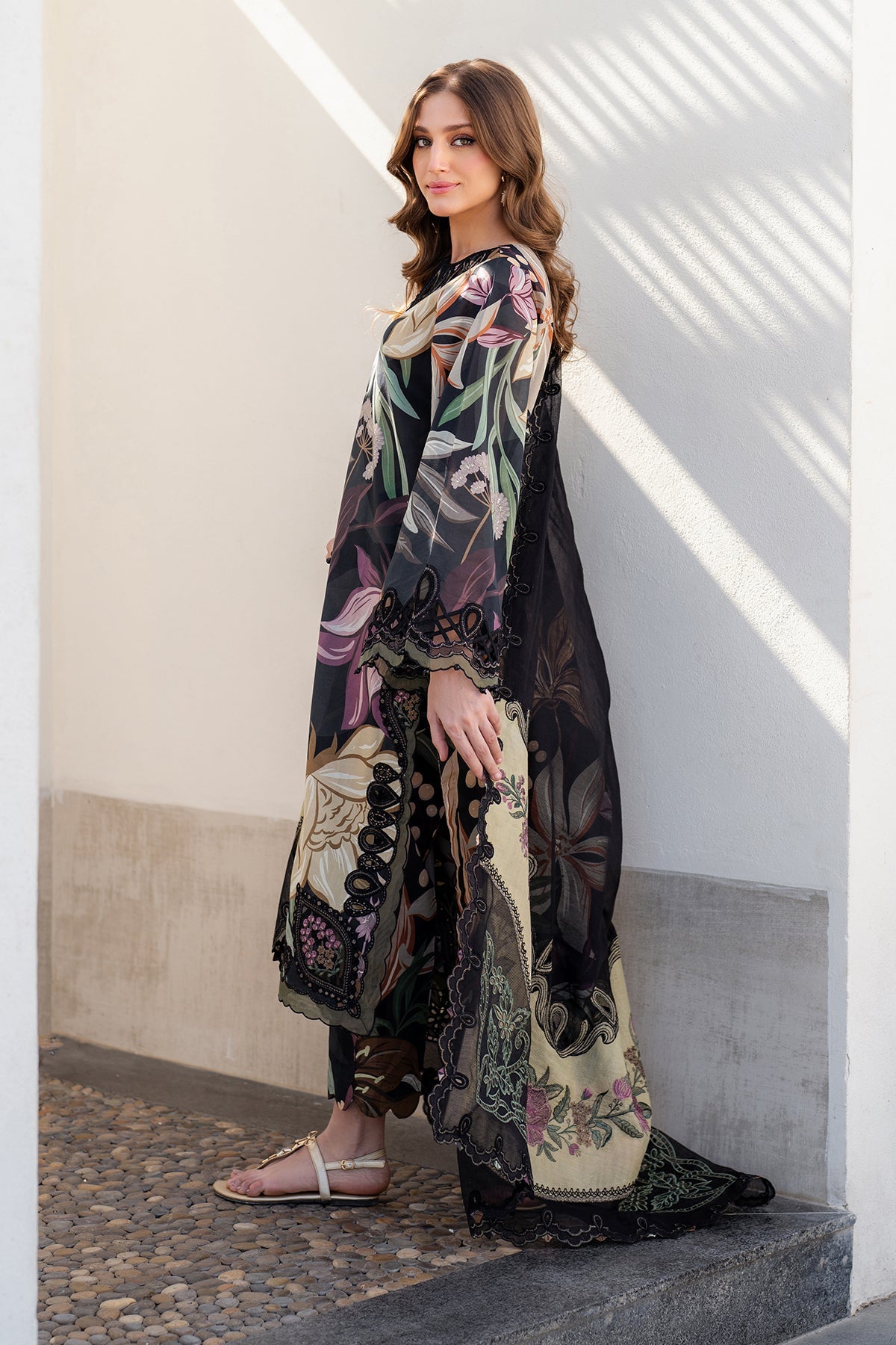 BAROQUE UNSTITCHED LAWN 3PC PATCHES WITH 4 SIDE LACE AND CHIFFON DUPATTA