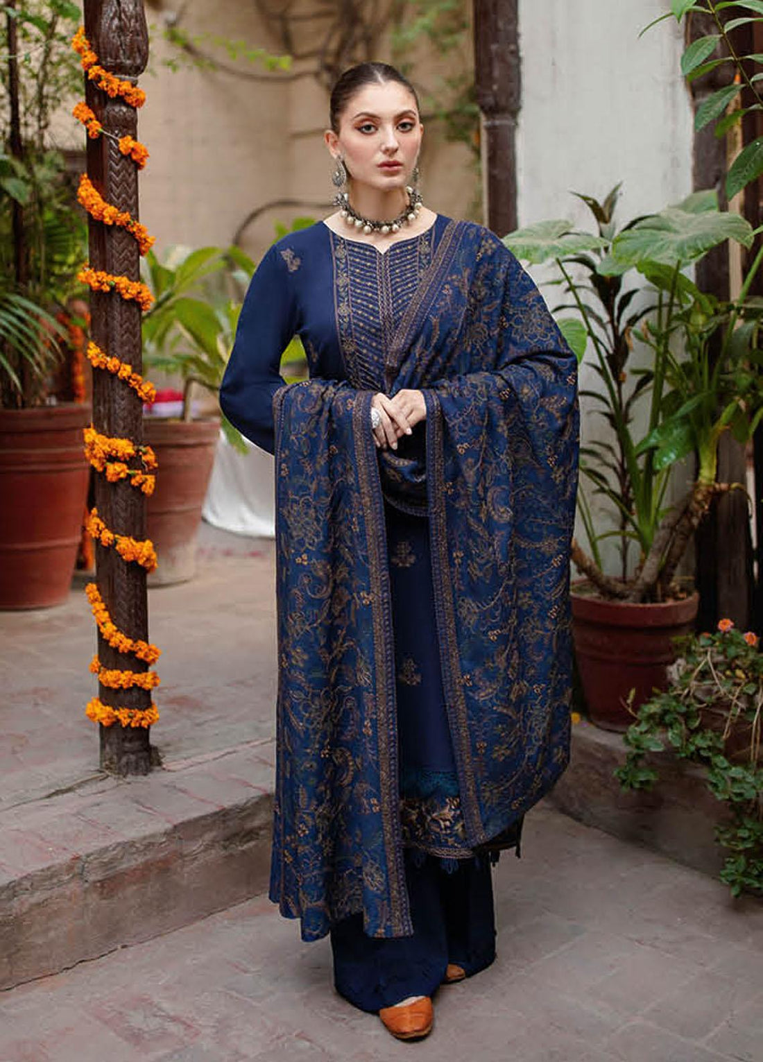 BAREEZE WINTER UNSTITCHED DHANAK 3PC