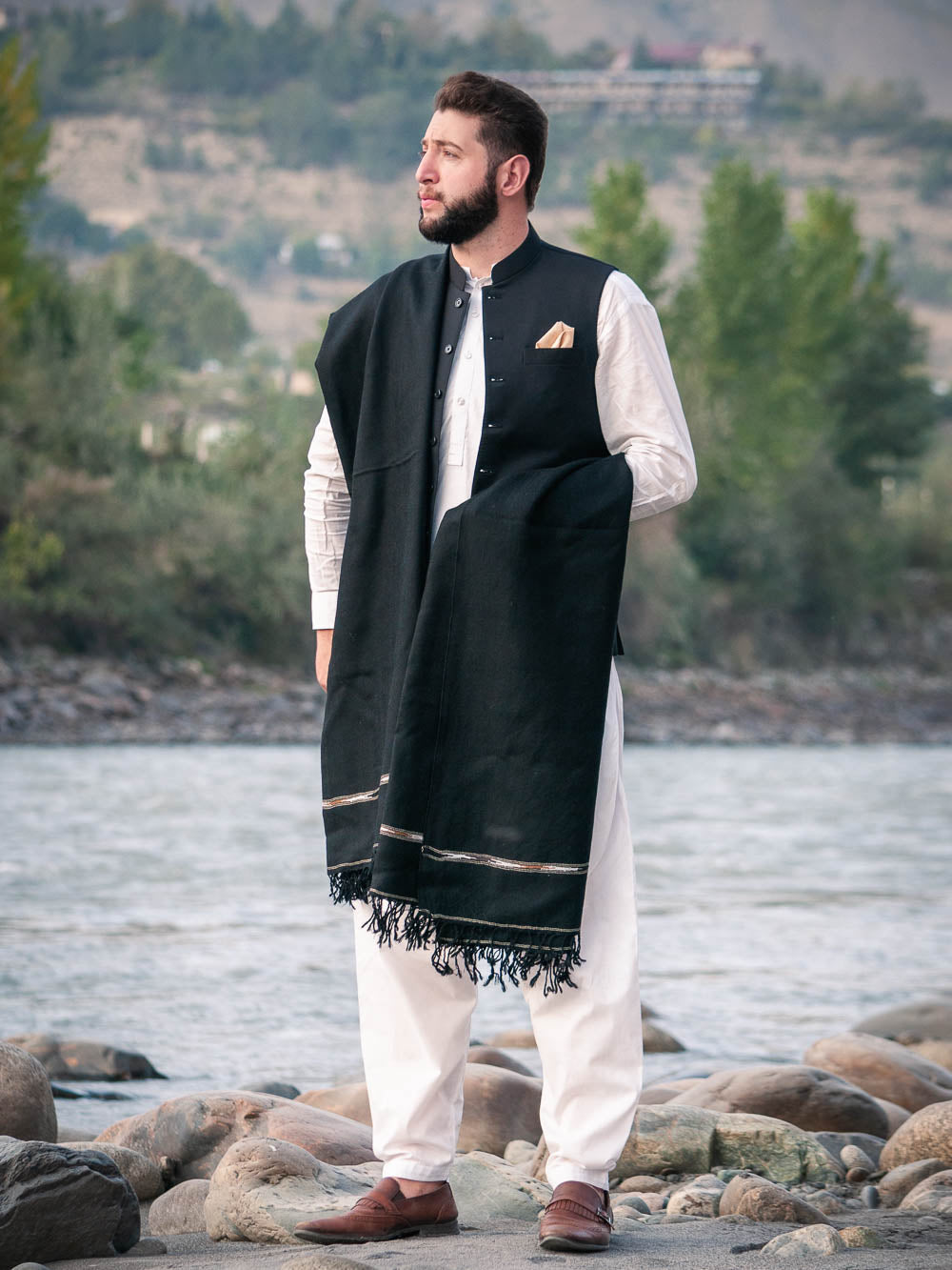 BLACK SWATI PASHMINA WOOLEN SHAWL FOR MEN LIGHT-WEIGHT
