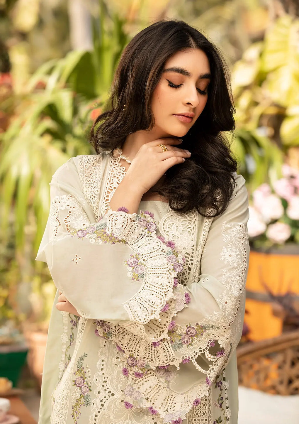 ELAF UNSTITCHED DHANAK EMBROIDERED 3PC WITH DHANAK EMBROIDERED SHAWL