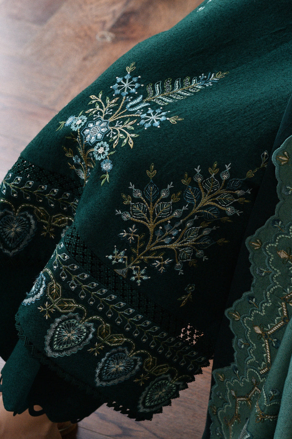 BATIK-3PC KARANDI EMBROIDERED SHIRT WITH DHANAK EMBROIDERED SHAWL AND TROUSER-WM-4332