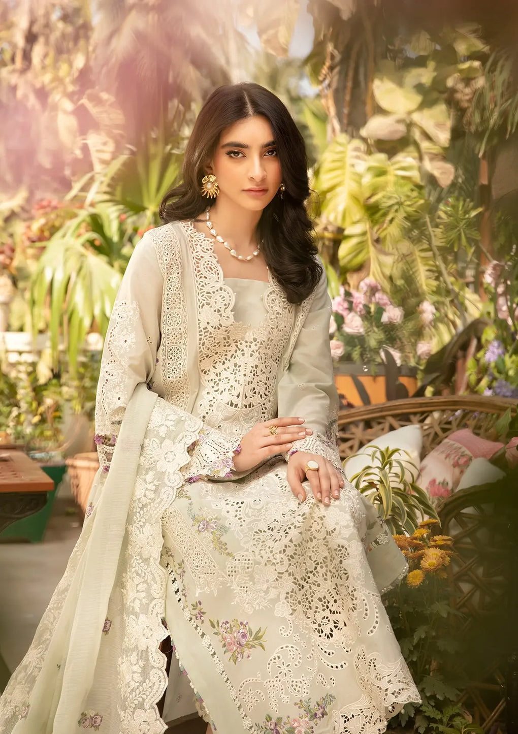 ELAF UNSTITCHED DHANAK EMBROIDERED 3PC WITH DHANAK EMBROIDERED SHAWL