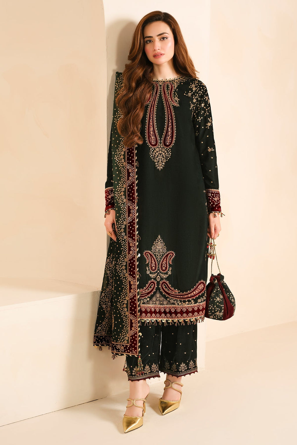 Jazmin 3PC Embroidered Velvet Suit with Embroidered Organza Dupatta (WM-198)