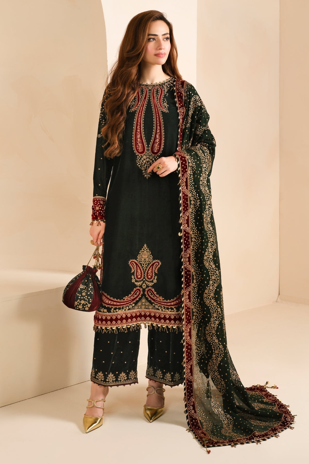 Jazmin 3PC Embroidered Velvet Suit with Embroidered Organza Dupatta (WM-198)